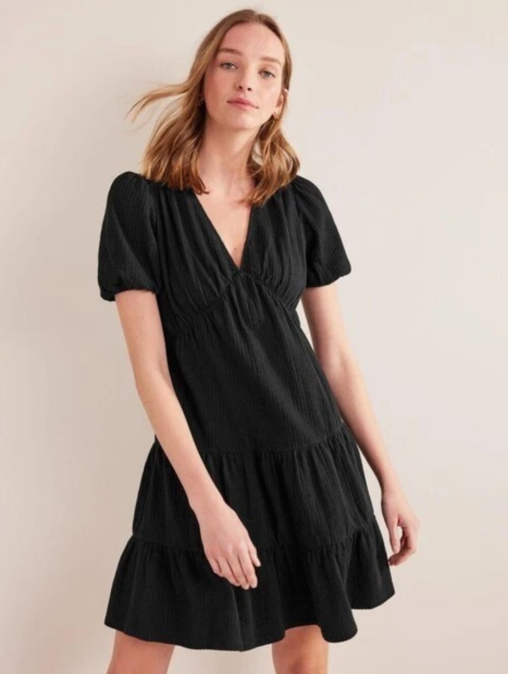 Boden Black Textured Tiered V-Neck Dress Sz 8